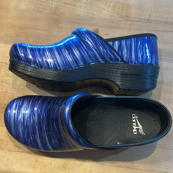 Dansko Clog Slip-On Blue Size 41 Like New - Picture 4 of 11